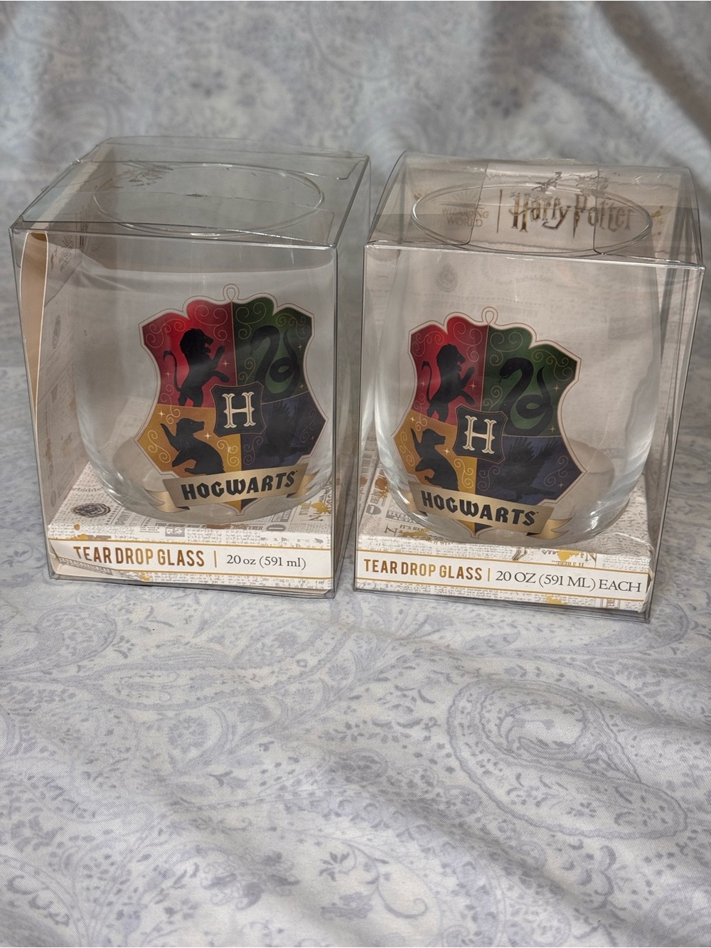 Hogwarts Crest Tear Drop Glass - Multicolor